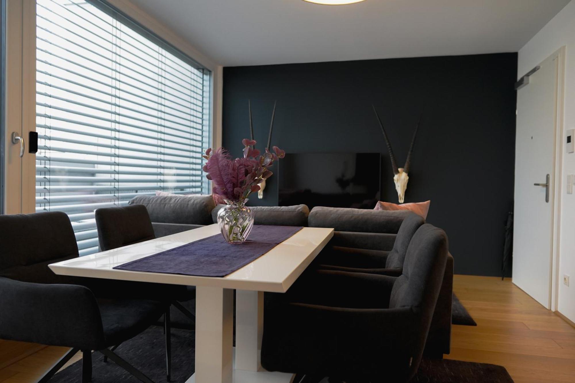 Modern Stylish Design Apartment With Free Parking Emily Wien Eksteriør billede