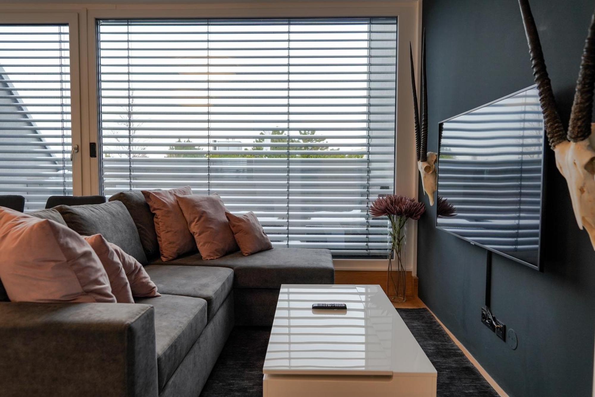Modern Stylish Design Apartment With Free Parking Emily Wien Eksteriør billede