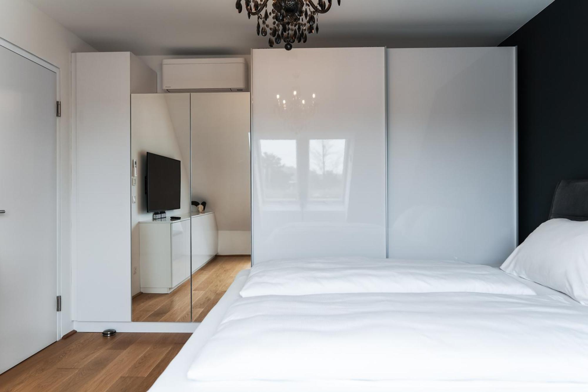 Modern Stylish Design Apartment With Free Parking Emily Wien Eksteriør billede