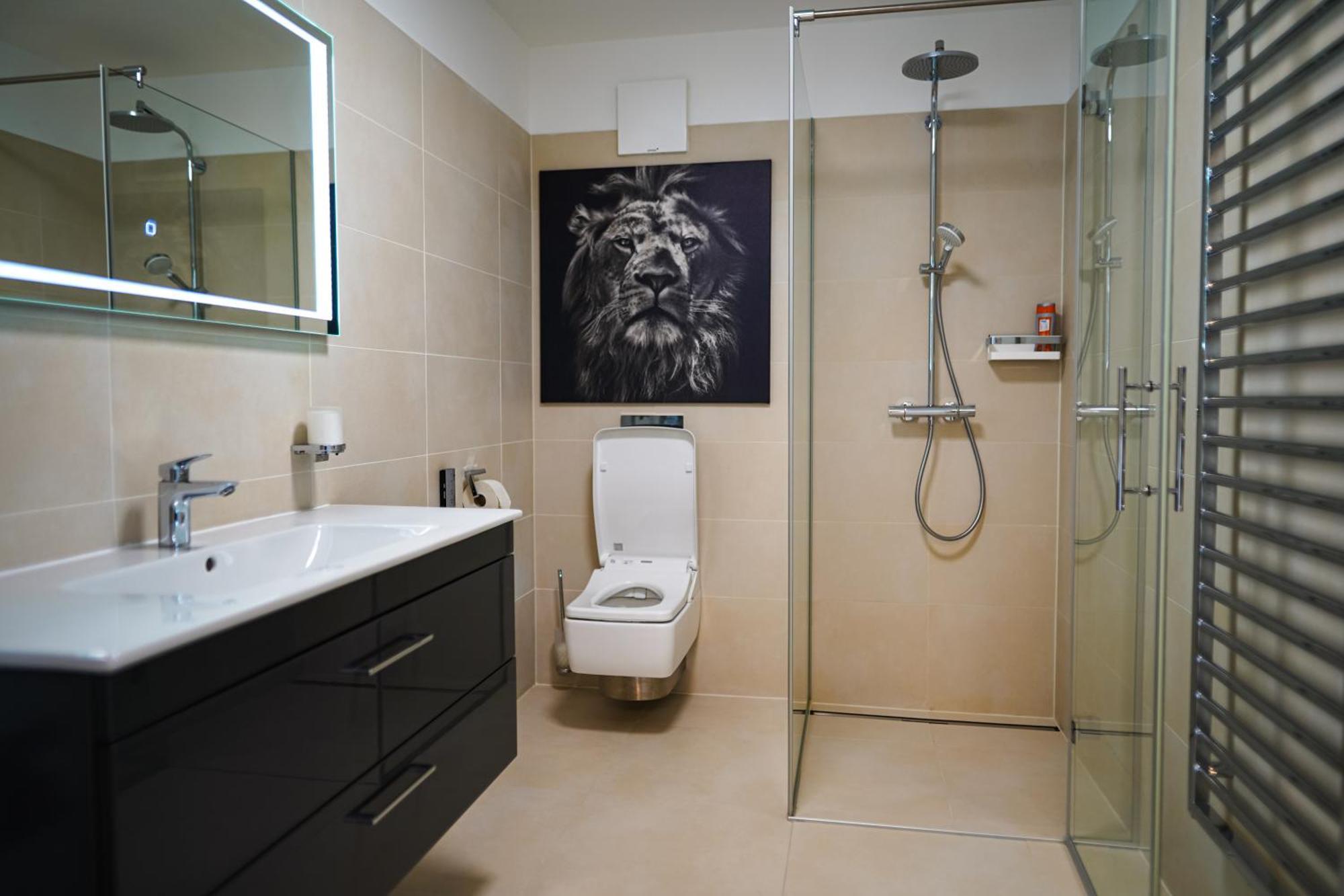 Modern Stylish Design Apartment With Free Parking Emily Wien Eksteriør billede