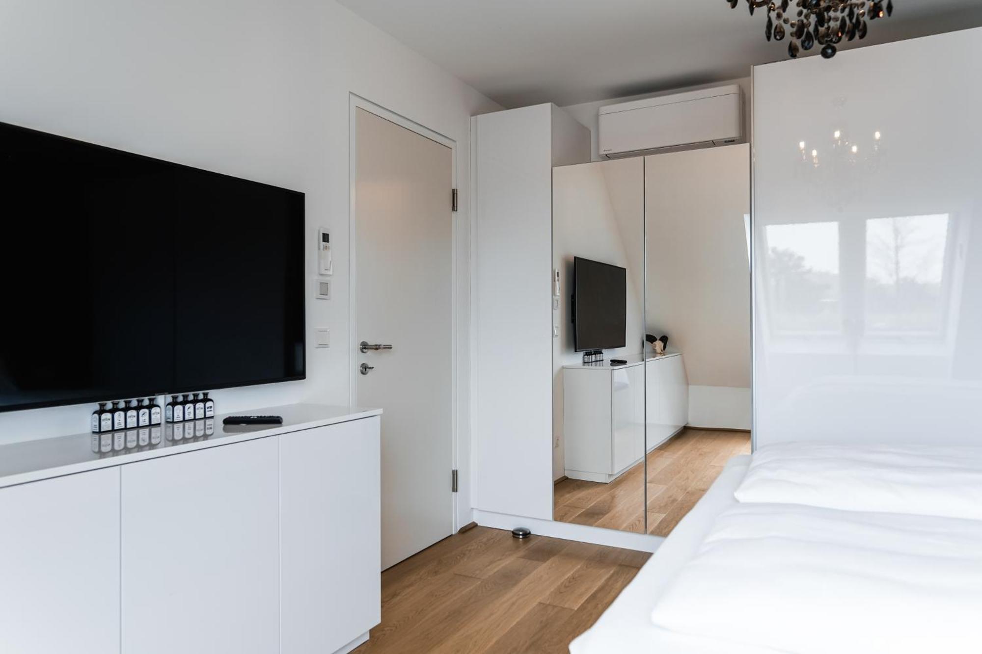 Modern Stylish Design Apartment With Free Parking Emily Wien Eksteriør billede